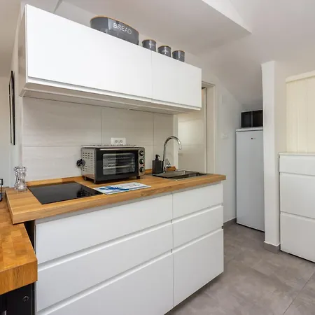 Appartement Matutinovic - Hr-11133-01 By Interhome